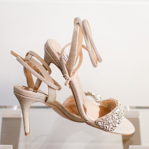 badgley mischka jen ankle strap sandal